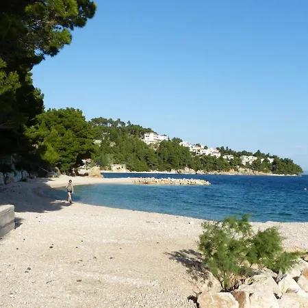 Beach Apartments Nemira Omis Exterior photo