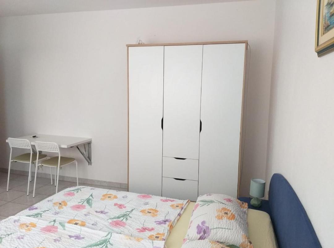Apartment Nemira Omis