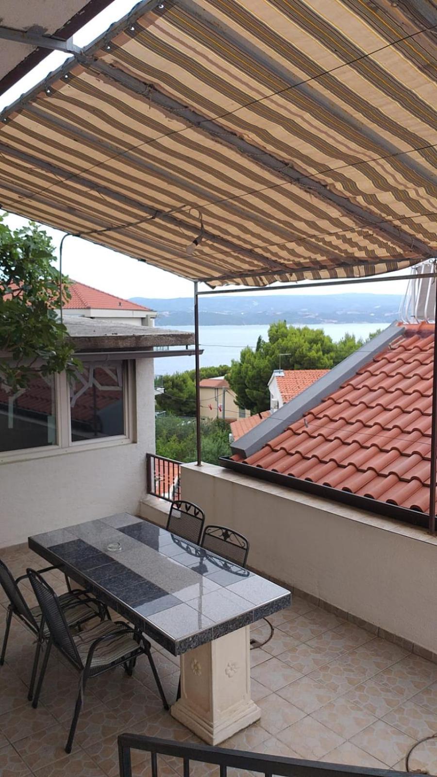 Apartment Nemira Omis